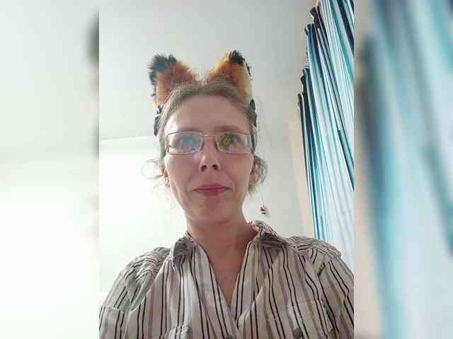 -Queen-Margo- webcam