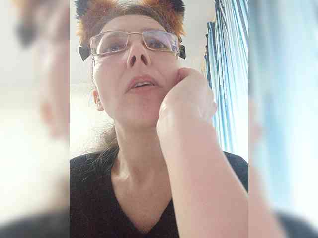 -Queen-Margo- webcam