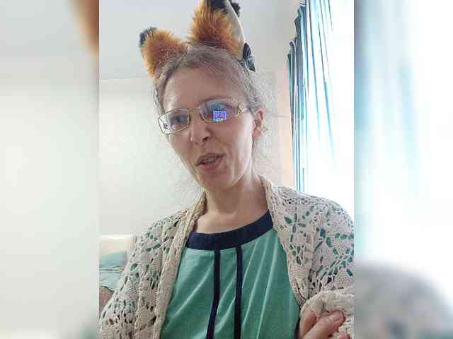 -Queen-Margo- webcam