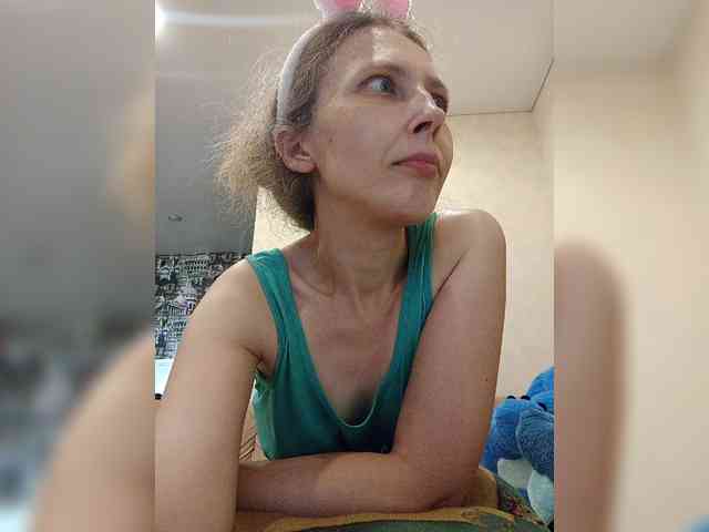 -Queen-Margo- webcam