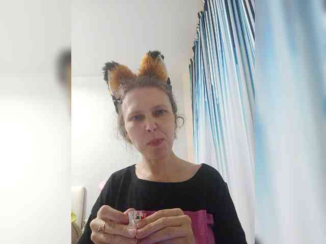 -Queen-Margo- webcam
