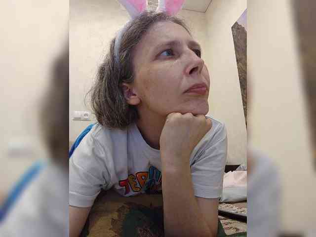 -Queen-Margo- webcam