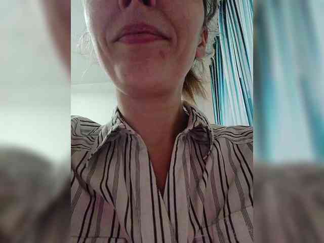 -Queen-Margo- webcam