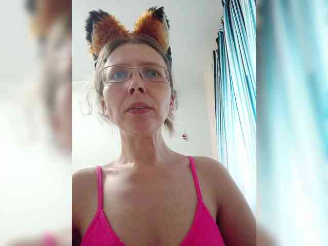 -Queen-Margo- webcam