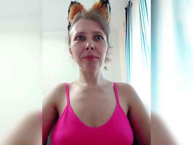 -Queen-Margo-