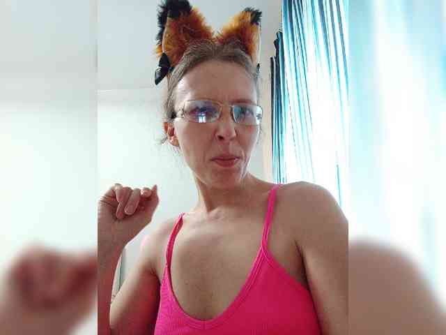 -Queen-Margo- webcam