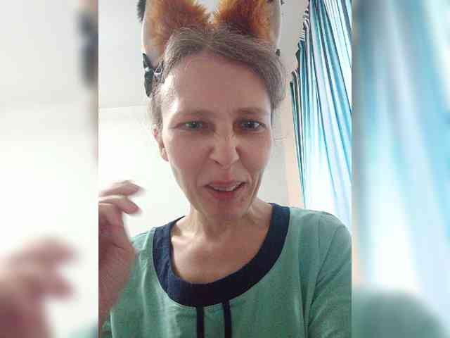 -Queen-Margo- webcam