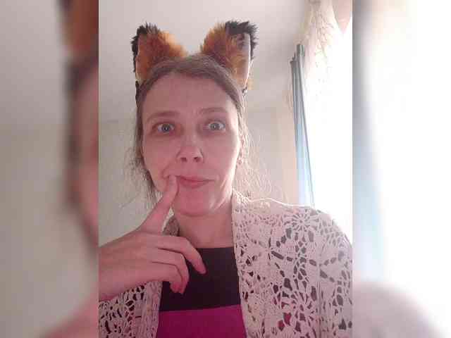 -Queen-Margo- webcam