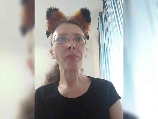 -Queen-Margo- webcam