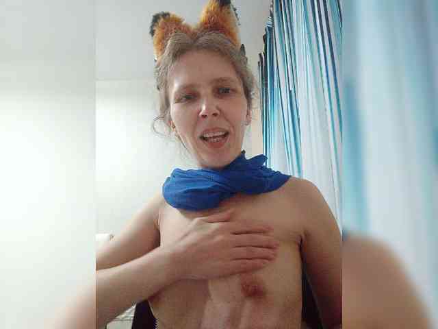 -Queen-Margo- webcam