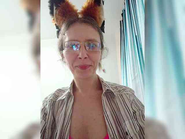 -Queen-Margo- webcam