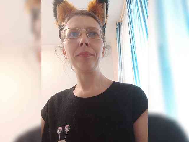 -Queen-Margo- webcam