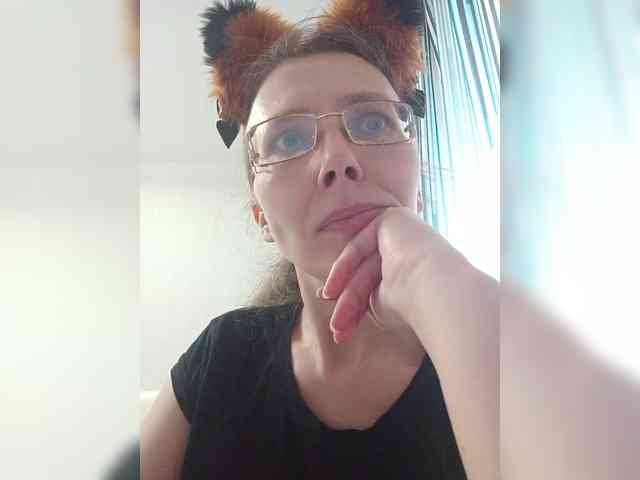 -Queen-Margo- webcam