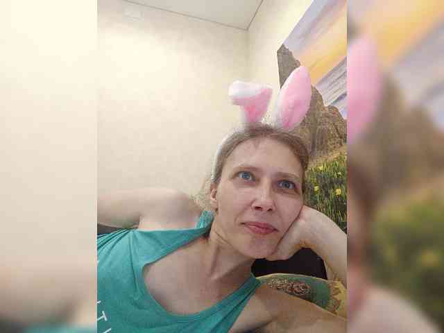 -Queen-Margo- webcam