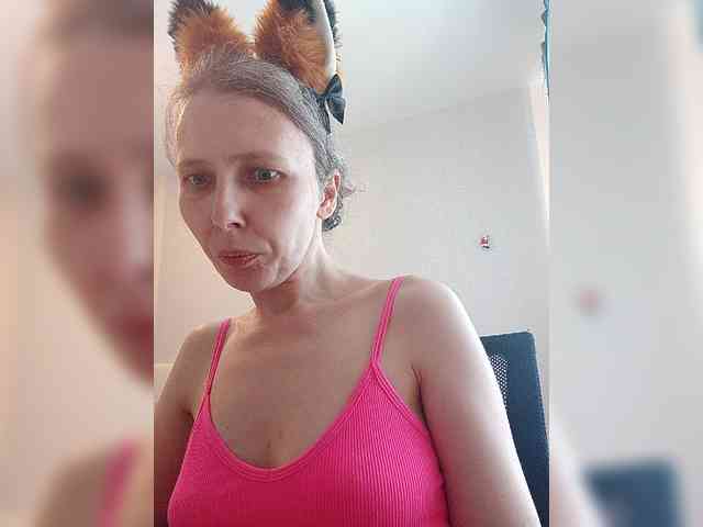 -Queen-Margo- webcam