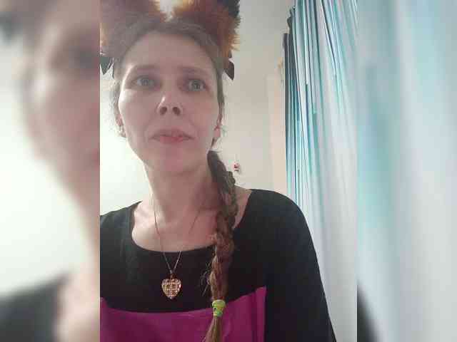 -Queen-Margo- webcam