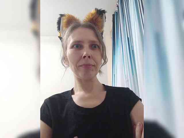 -Queen-Margo- webcam