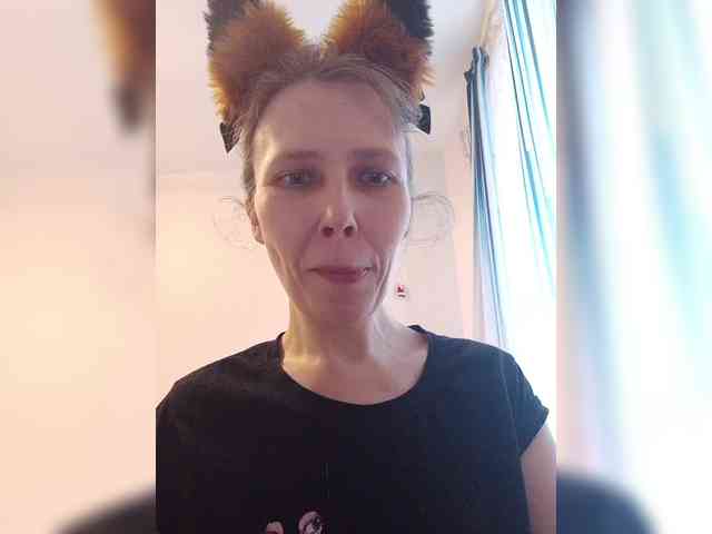 -Queen-Margo- webcam