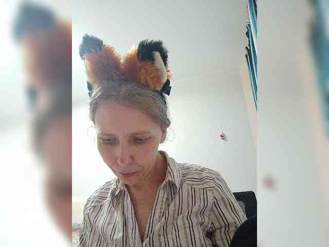 -Queen-Margo- webcam