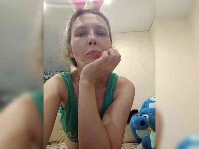-Queen-Margo- webcam