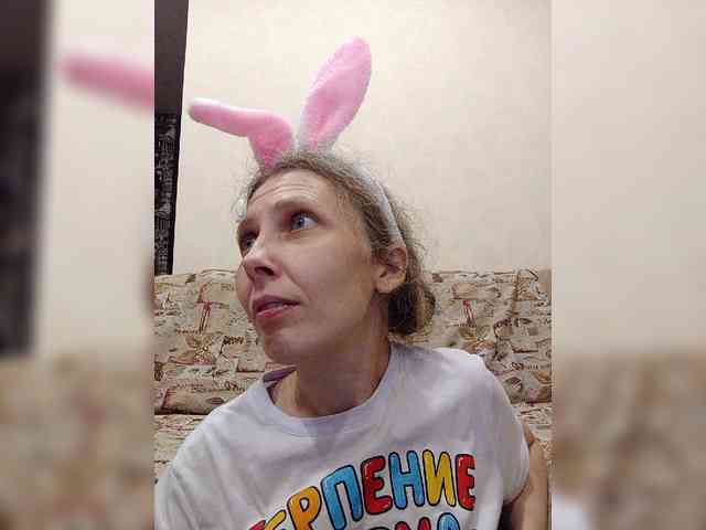 -Queen-Margo- webcam