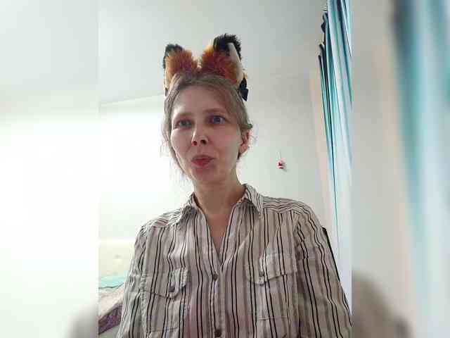 -Queen-Margo- webcam