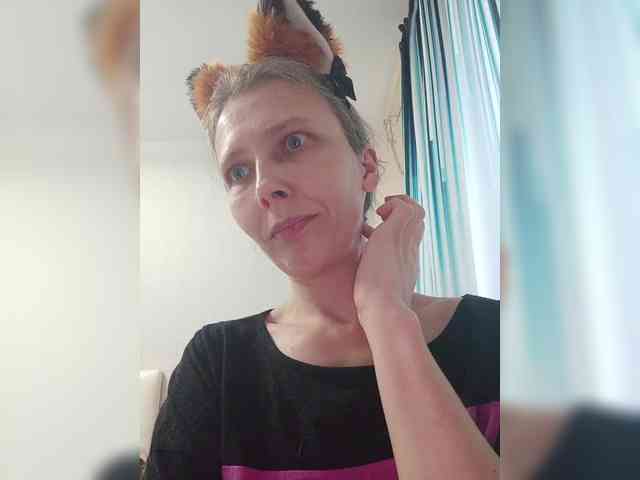 -Queen-Margo- webcam