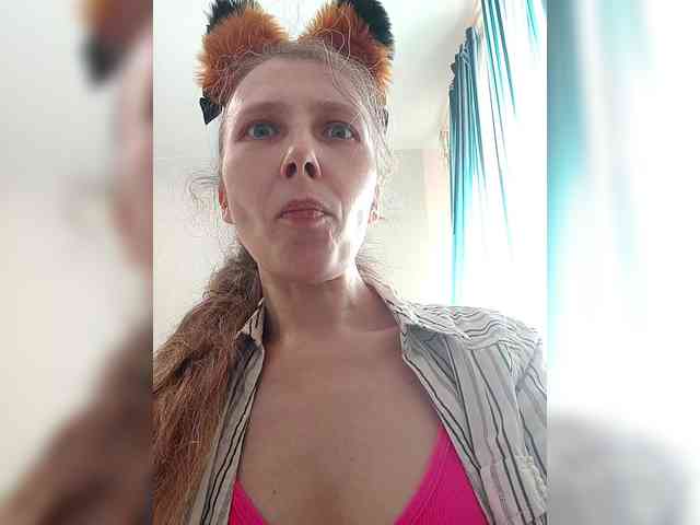 -Queen-Margo- webcam