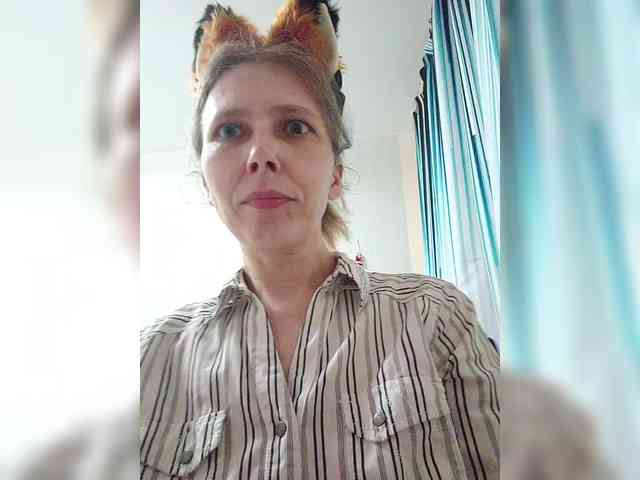 -Queen-Margo- webcam