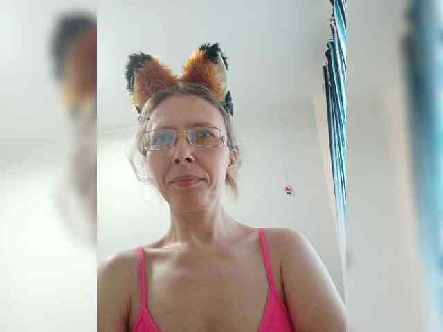 -Queen-Margo- webcam