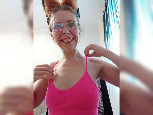 -Queen-Margo- webcam