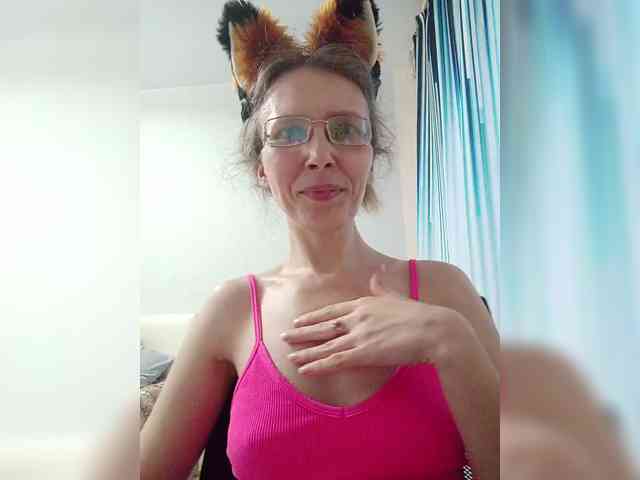 -Queen-Margo- webcam