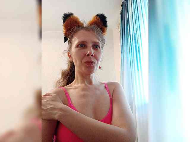 -Queen-Margo- webcam