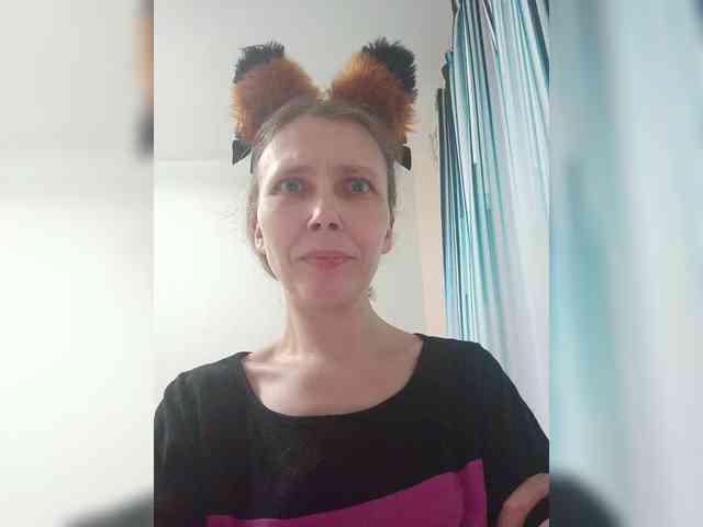 -Queen-Margo- webcam