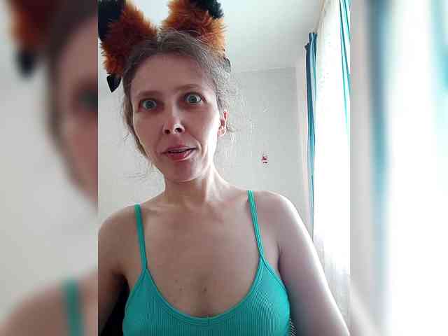 -Queen-Margo- webcam
