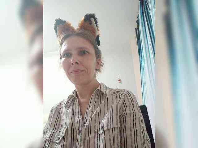-Queen-Margo- webcam