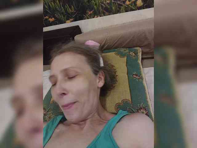 -Queen-Margo- webcam