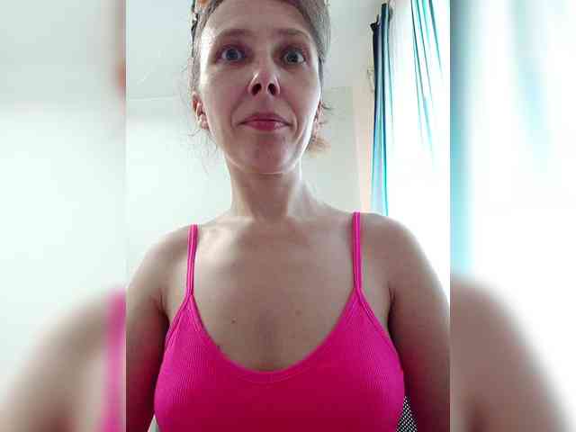 -Queen-Margo- webcam