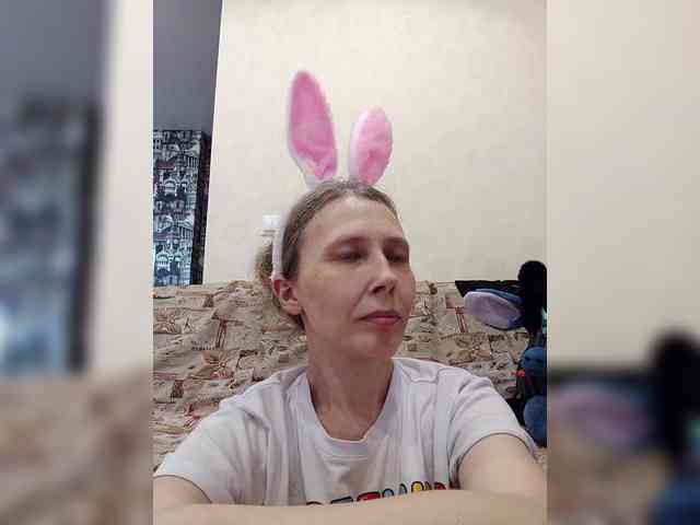 -Queen-Margo- webcam