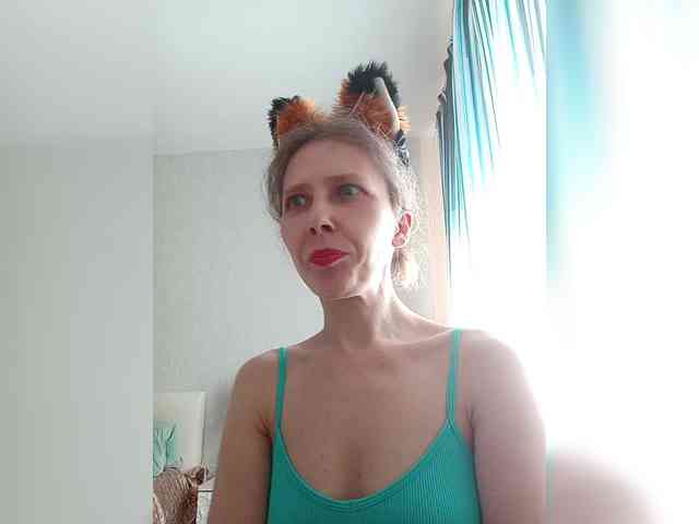 -Queen-Margo- webcam