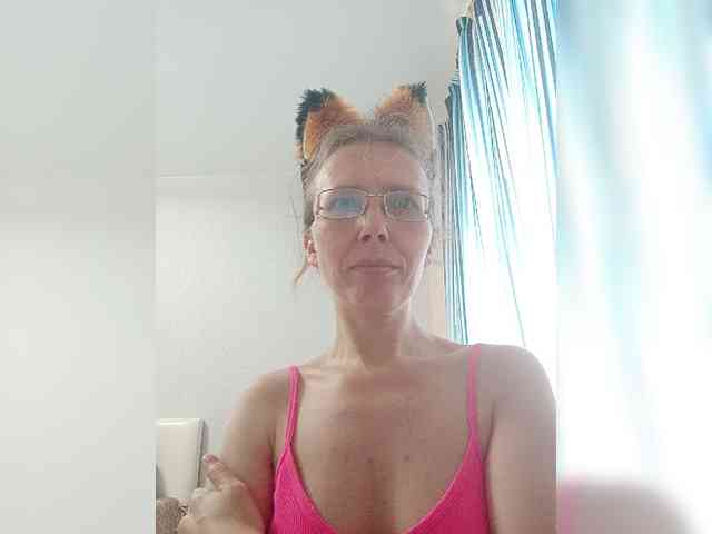 -Queen-Margo- webcam