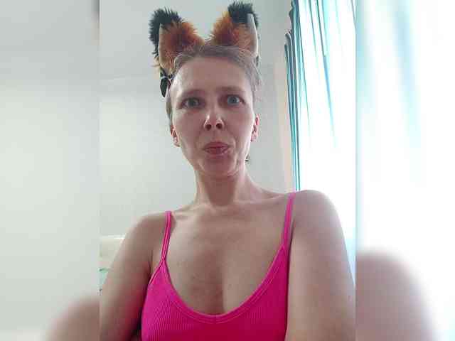 -Queen-Margo- webcam