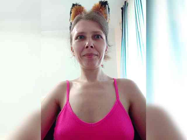 -Queen-Margo- webcam