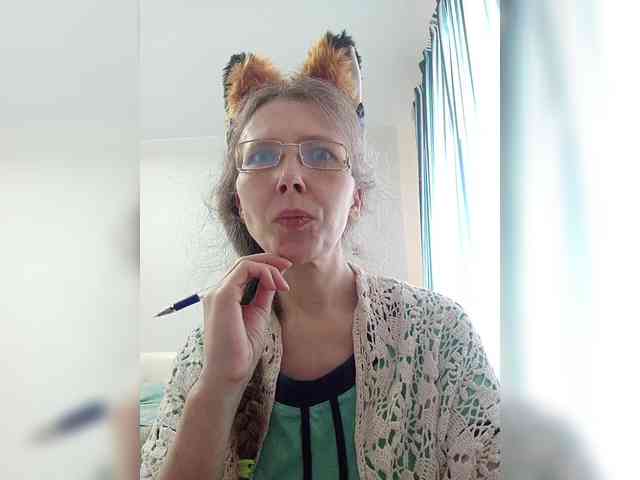-Queen-Margo- webcam