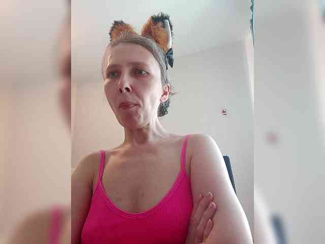 -Queen-Margo- webcam