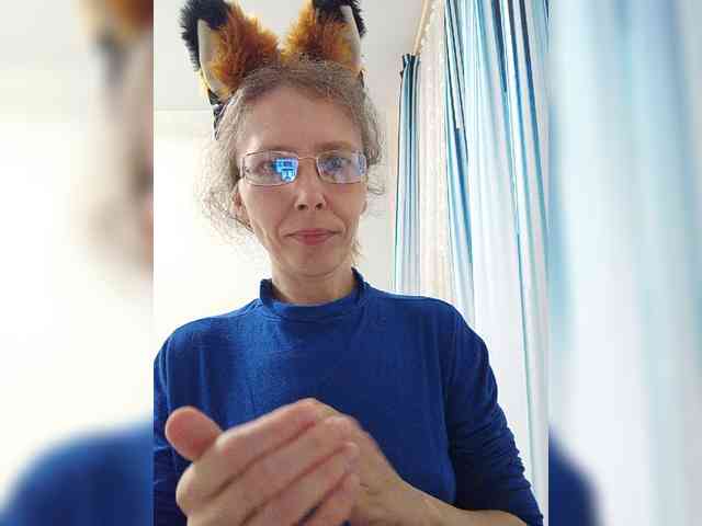 -Queen-Margo- webcam