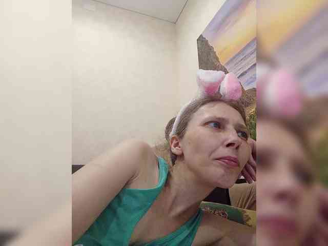 -Queen-Margo- webcam