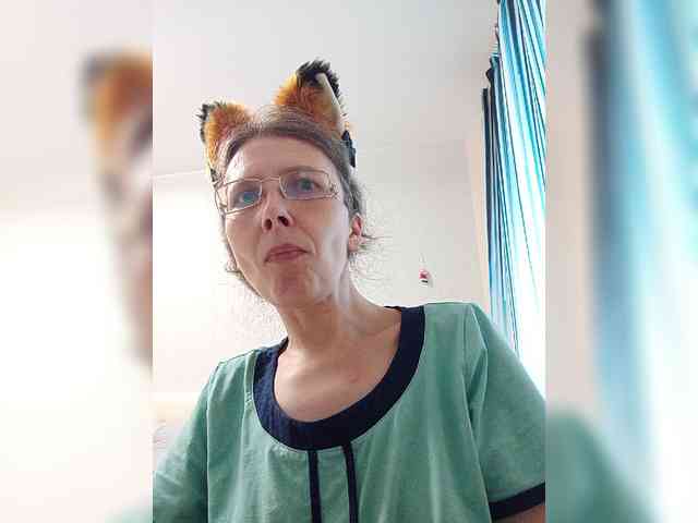 -Queen-Margo- webcam