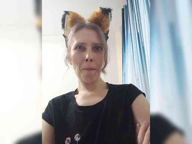 Model: -Queen-Margo-