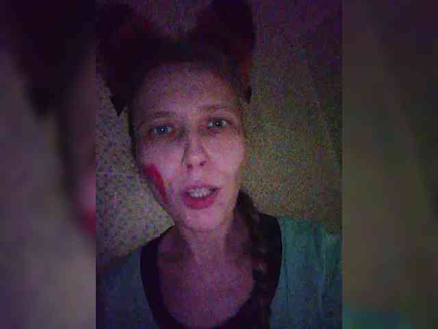 -Queen-Margo- webcam